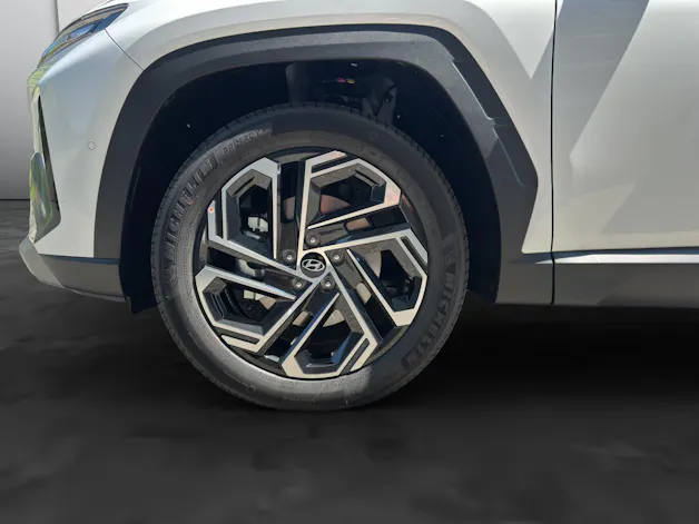 HYUNDAI Tucson 1.6 T-GDi HEV Vertex Swiss Edition 4WD MY27