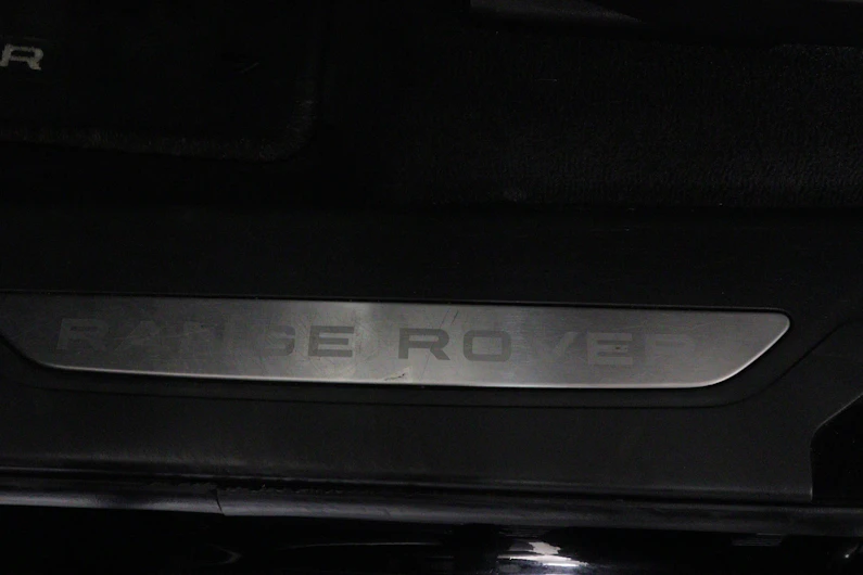immagine del veicolo LAND ROVER RANGE ROVER VELAR