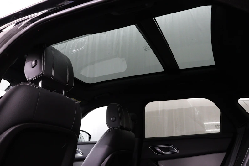 immagine del veicolo LAND ROVER RANGE ROVER VELAR