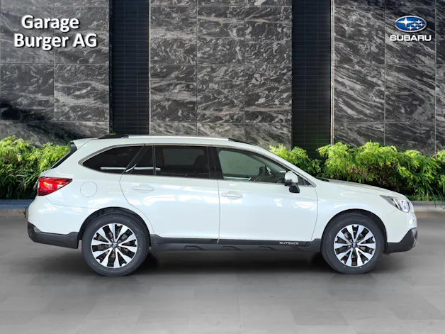 Subaru Outback 2.5i Luxury