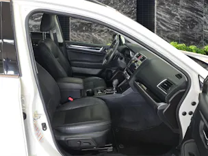 Subaru Outback 2.5i Luxury