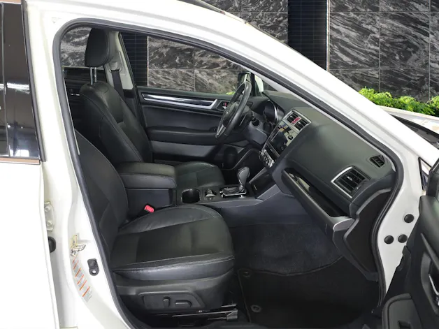 Subaru Outback 2.5i Luxury
