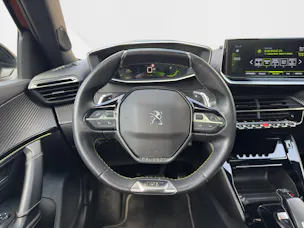 PEUGEOT 2008 1.2 GT PureTech 155 PS