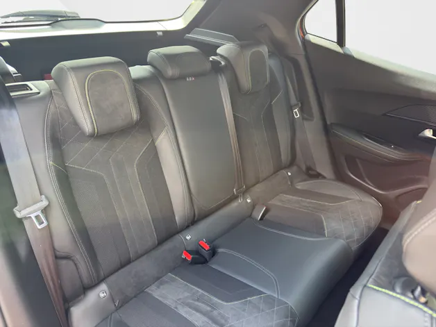 PEUGEOT 2008 1.2 GT PureTech 155 PS