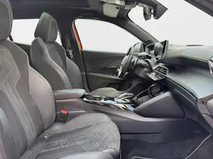PEUGEOT 2008 1.2 GT PureTech 155 PS