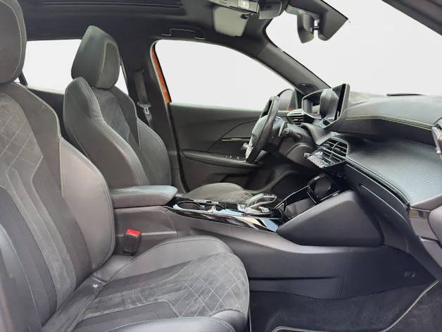 PEUGEOT 2008 1.2 GT PureTech 155 PS