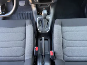 Citroën C3 1.2 PureTech Shine Automat / Rückfahrkamera / Einparkhilfe vorne + hinten / Totwinkel-Assistent / inkl. Winterräder