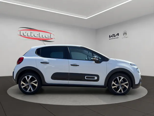 Citroën C3 1.2 PureTech Shine Automat / Rückfahrkamera / Einparkhilfe vorne + hinten / Totwinkel-Assistent / inkl. Winterräder