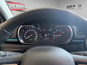 Citroën C3 1.2 PureTech Shine Automat / Rückfahrkamera / Einparkhilfe vorne + hinten / Totwinkel-Assistent / inkl. Winterräder