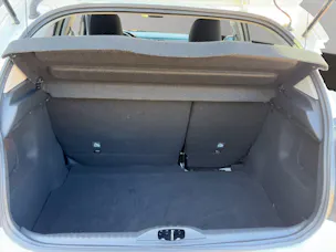 Citroën C3 1.2 PureTech Shine Automat / Rückfahrkamera / Einparkhilfe vorne + hinten / Totwinkel-Assistent / inkl. Winterräder