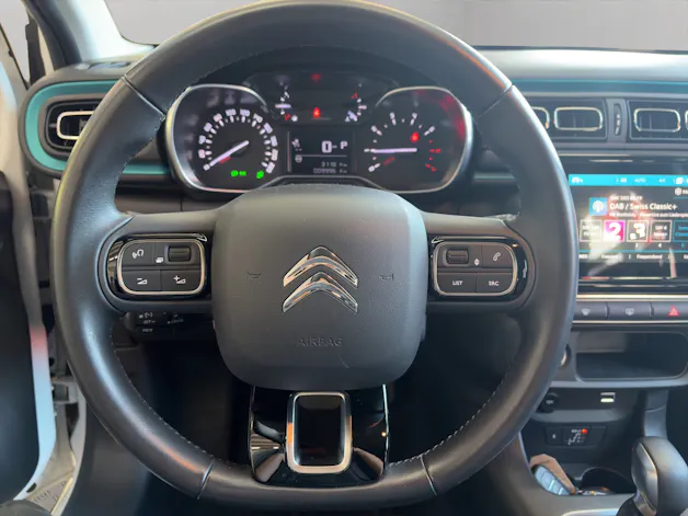 Citroën C3 1.2 PureTech Shine Automat / Rückfahrkamera / Einparkhilfe vorne + hinten / Totwinkel-Assistent / inkl. Winterräder