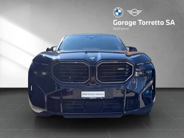 BMW XM Plug-in Hybrid