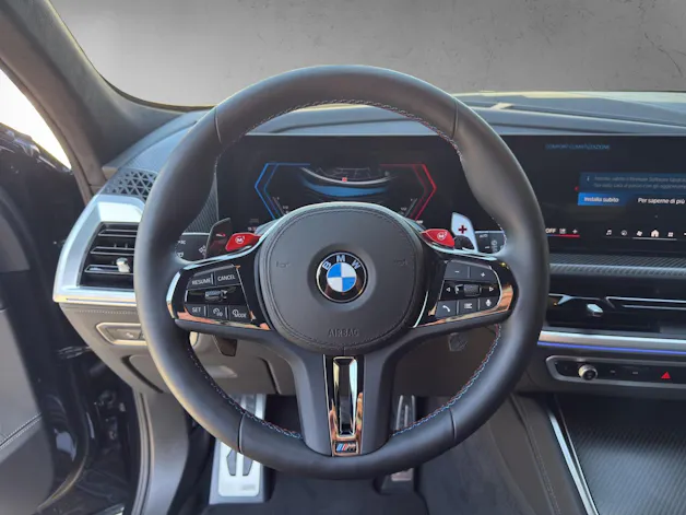 BMW XM Plug-in Hybrid