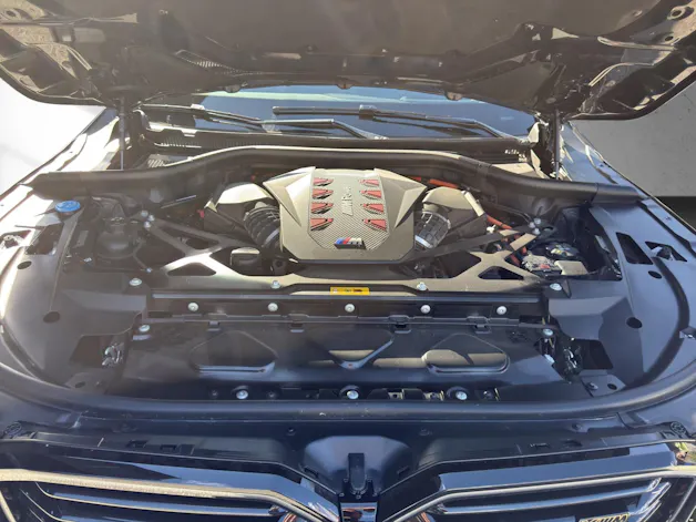 BMW XM Plug-in Hybrid