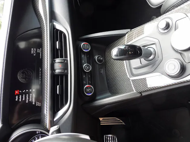 Alfa Romeo Stelvio 2.9 V6 Biturbo Q4 Quadrifoglio