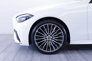 image du véhicule MERCEDES-BENZ C 220 d Swiss Star AMG Line 4matic Kombi