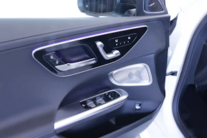 image du véhicule MERCEDES-BENZ C 220 d Swiss Star AMG Line 4matic Kombi