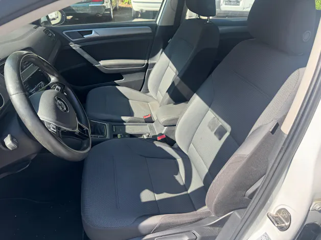 VW Golf Variant 1.2 TSI Comfort