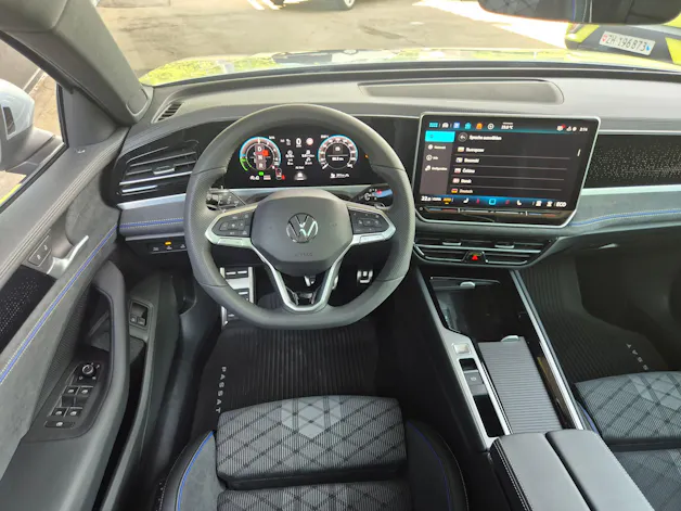 VW Passat Variant 1.5 TSI evo2 Plug-In- Hybrid R-Line DSG