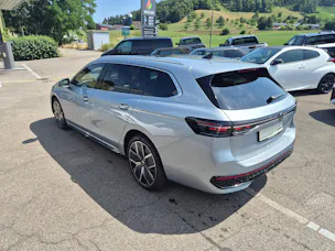 VW Passat Variant 1.5 TSI evo2 Plug-In- Hybrid R-Line DSG