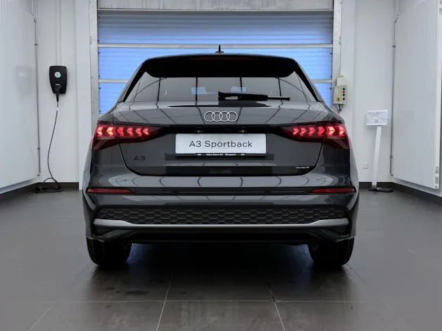 Audi A3 Sportback TFSI 110 kW Attraction S tronic
