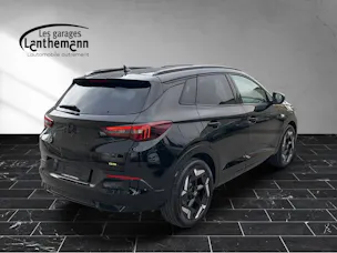 Opel Grandland 1.6 Hybrid4 GSe Automatik