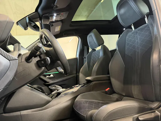Peugeot 2008 1.2 PureTech GT EAT8