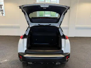 Peugeot 2008 1.2 PureTech GT EAT8