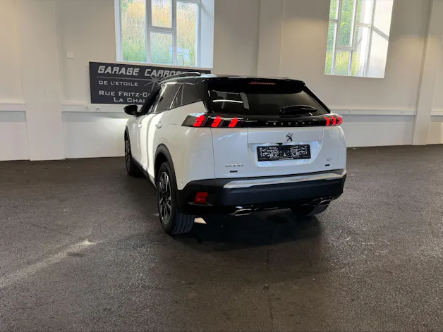 Peugeot 2008 1.2 PureTech GT EAT8