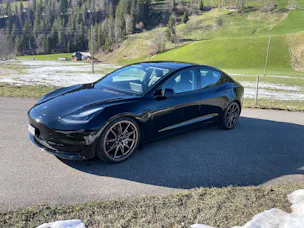 Tesla Model 3 Long Range Dual Motor AWD