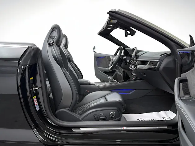 Audi S5 Cabriolet 3.0 TFSI Mythos Black Metallicquattro 354PS tiptronic / 360° Kamera / Head-Up-Display / B&O Sound / S-Sportsitze /