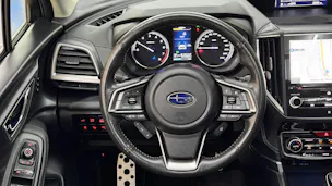 Subaru Forester 2.0i e-Boxer Luxury Lineartronic