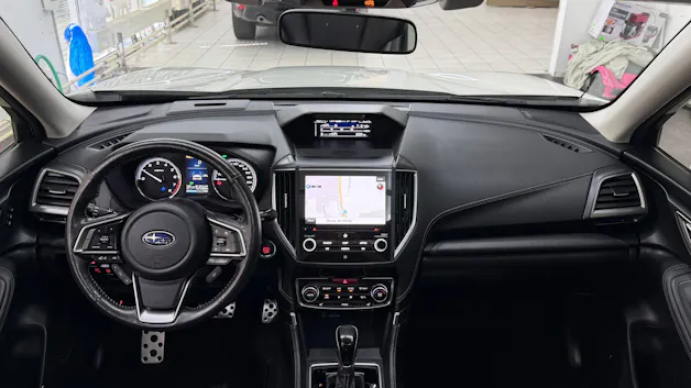 Subaru Forester 2.0i e-Boxer Luxury Lineartronic