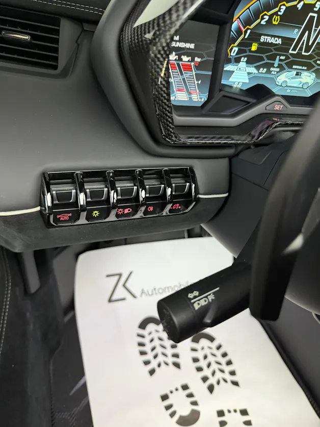 Lamborghini Aventador LP770-4 SVJ Grigio Acheso Matt Roadster ISR ( 1 di 800 )