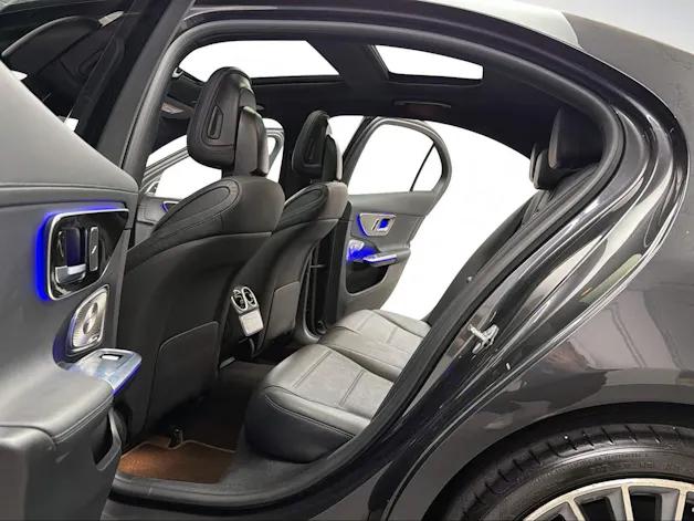 Mercedes-Benz C 300 Grafitgrey 258PS 4Matic AMG Line / Panoramadach / 360° Kamera / Leder / Head-Up-Display /