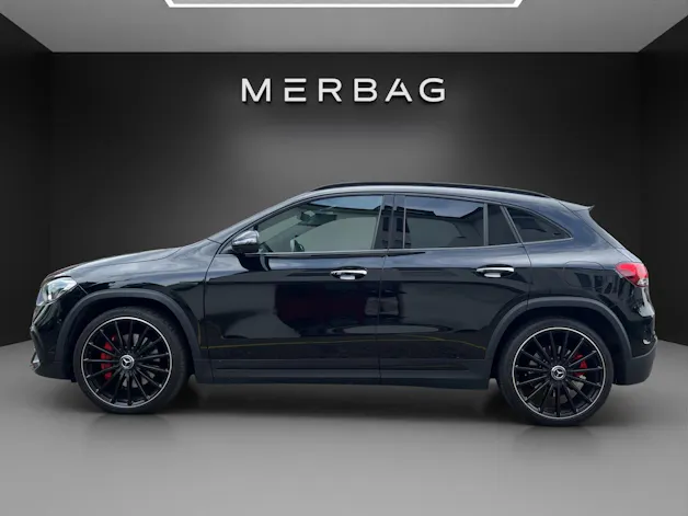 Mercedes-Benz GLA 35 AMG 4Matic 8G-Speedshift DCT