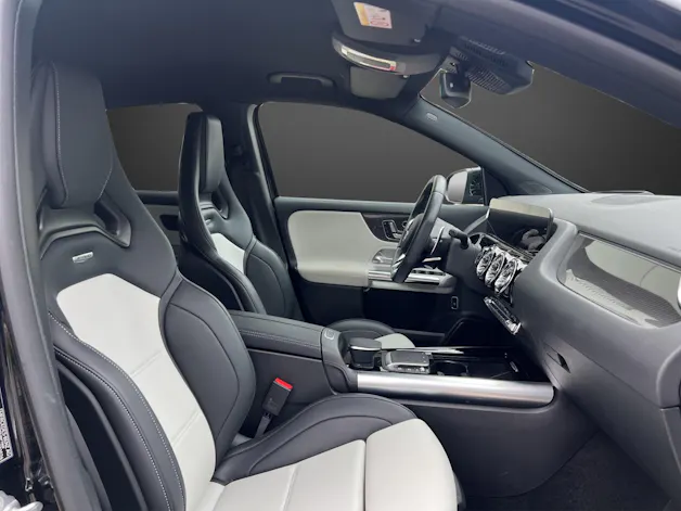 Mercedes-Benz GLA 35 AMG 4Matic 8G-Speedshift DCT