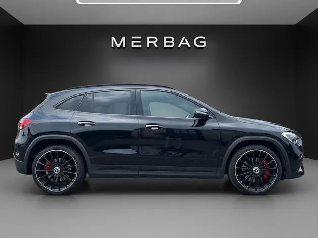 Mercedes-Benz GLA 35 AMG 4Matic 8G-Speedshift DCT