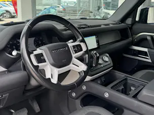 Land Rover Defender 90 3.0D I6 250 SE AT8