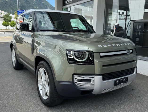 Land Rover Defender 90 3.0D I6 250 SE AT8