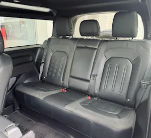 Land Rover Defender 90 3.0D I6 250 SE AT8