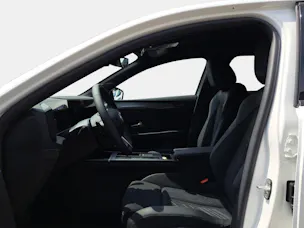 Opel Astra 1.2T/136 GS Hybrid