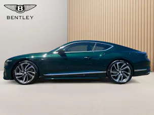 Bentley Continental GT 4.0 V8 Speed- Pure Bentley in Dunkelgrün-dunkelgrün/ 1.9% Leasing möglich.