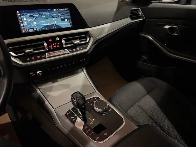 BMW 320d xDrive Touring Steptronic | 1.Hand | CH |