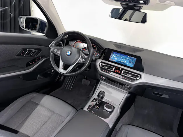 BMW 320d xDrive Touring Steptronic | 1.Hand | CH |