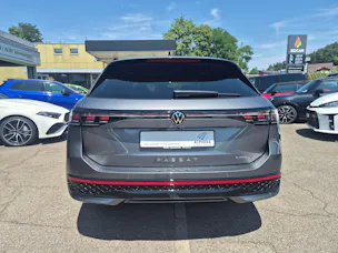 VW Passat Variant 1.5 TSI evo2 Plug-In- Hybrid R-Line DSG