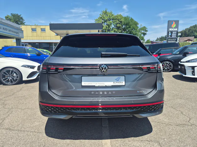 VW Passat Variant 1.5 TSI evo2 Plug-In- Hybrid R-Line DSG