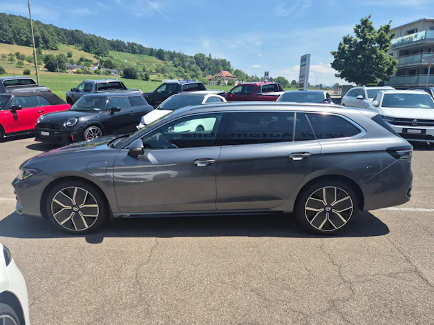 VW Passat Variant 1.5 TSI evo2 Plug-In- Hybrid R-Line DSG