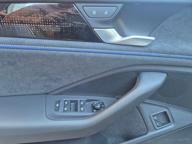 VW Passat Variant 1.5 TSI evo2 Plug-In- Hybrid R-Line DSG