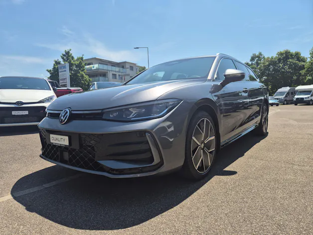 VW Passat Variant 1.5 TSI evo2 Plug-In- Hybrid R-Line DSG